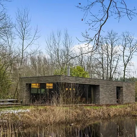 Stylish Lakehouse In Idyllic, Private Scenery Stekene